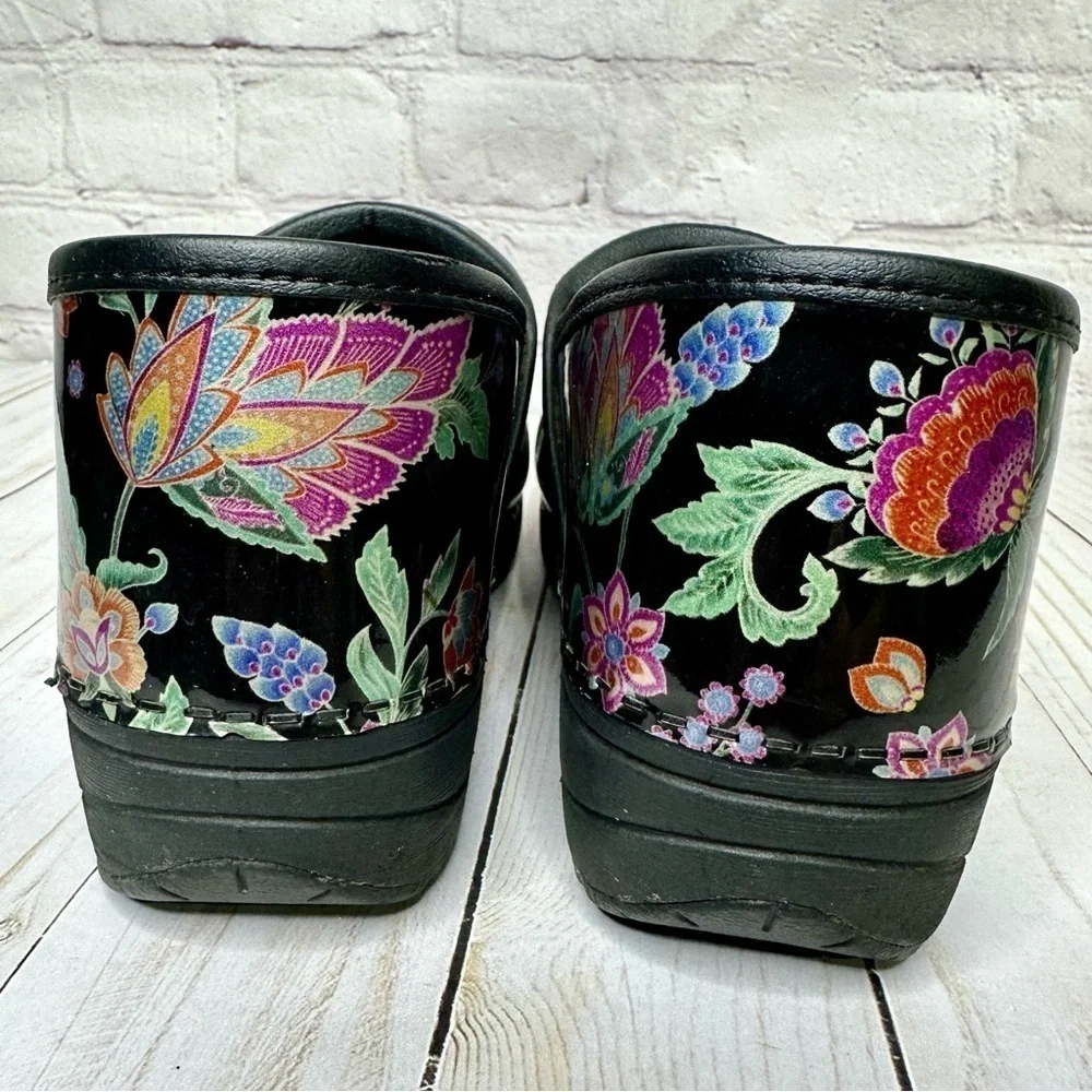 Dansko XP 2.0 Paisley Floral Patent - Picture 8 of 14